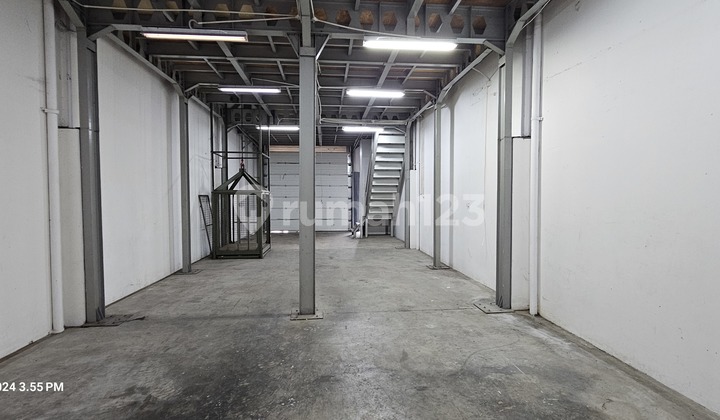 Disewakan Gudang 2 Lantai Bizpark Daan Mogot 6 X 24 Ada Lift