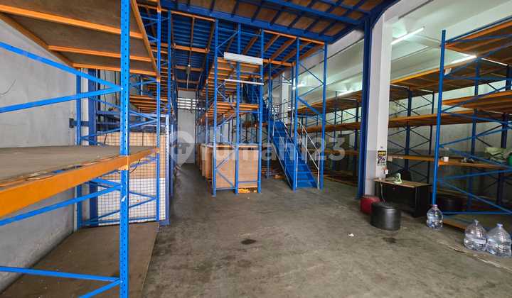 Gudang Bizpark Daan Mogot 12X36 - Dua Lantai Ada Lift - Lokasi Terbaik Gudang Bizpark Daan Mogot 12X36 - Dua Lantai Ada Lift - Lokasi Terbaik