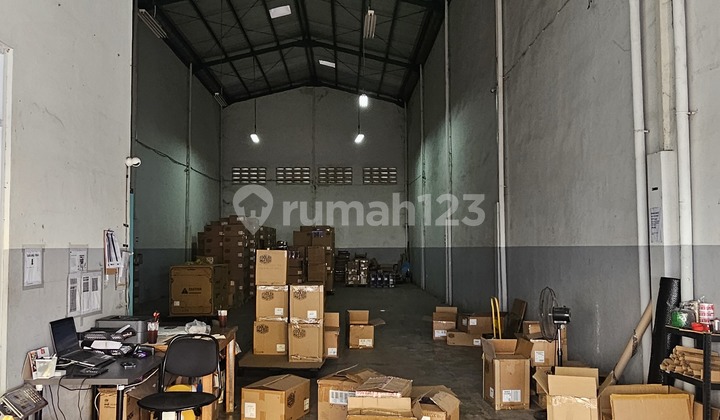 Strategic Warehouse + Ready-to-Use Office in Bizpark Daan Mogot