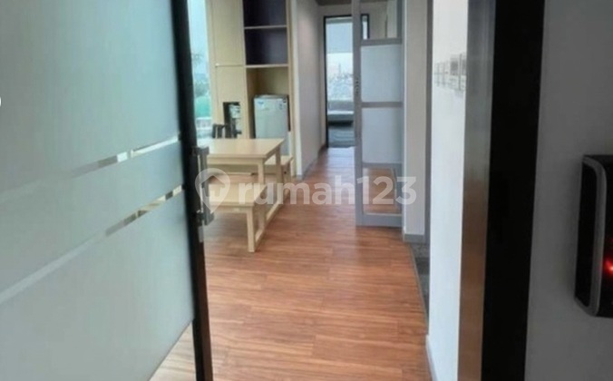 For Rent Office, Semi Furnished, 285m2 Area in Millenium Centennial Center Tower, Sudirman