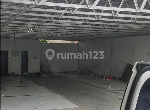 Warehouse for Rent, 350m2, on Tanjung Barat Raya, South Jakarta Warehouse for Rent, 350m2, on Tanjung Barat Raya, South Jakarta