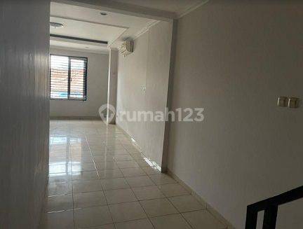 Disewakan Ruko 3,5 Lantai,Luas 128m2 di Kompleks Perkantoran  Pulomas, Jakarta Timur 4