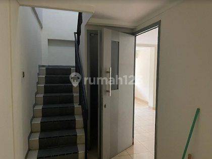 Disewakan Ruko 3,5 Lantai,Luas 128m2 di Kompleks Perkantoran  Pulomas, Jakarta Timur 5
