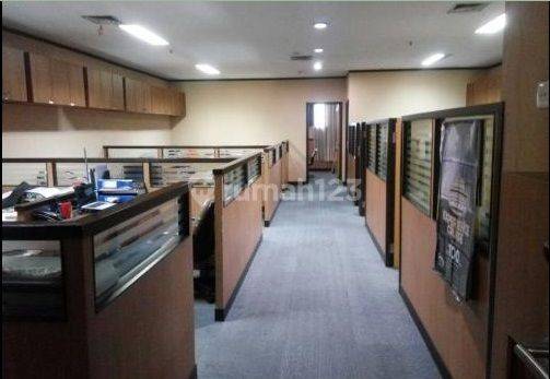 Kantor Furnished ,siap Pakai Luas 167m2 di Mal Ambasador, Jl. Dr.satrio ,kuninganx  2