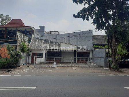 Disewakan Ruang Usaha , Luas 238m2 di Panglima Polim  1