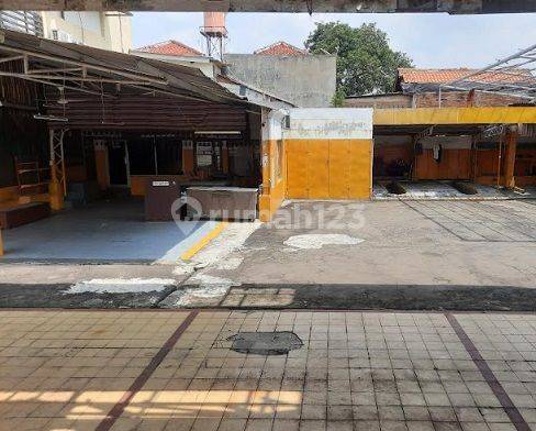 Disewakan Untuk Minimarket, Klinik , Luas 370m2 di Warung Buncit Raya 2