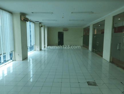 Disewakan Ruang Usaha ,luas 103m2 di Plaza Kemang 88 2