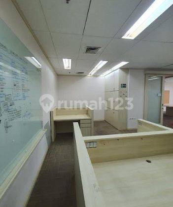 Disewakan Kantor, Semi Furnished, Luas 151m2 di Graha Kapital 1, Kemang 2