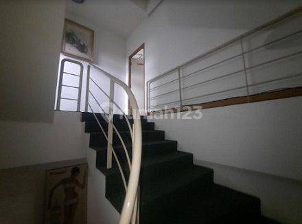 Dijual Ruko, 4 Lantai ,luas 192m2 di Jl. Dr. Saharjo, Tebet Barat 2