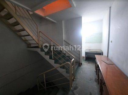 Dijual Ruko, 4 Lantai ,luas 192m2 di Jl. Dr. Saharjo, Tebet Barat 2