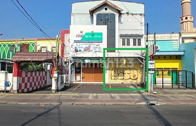 For Rent: Ground Floor Shop House, 60M2 on Jl. Pahlawan Revolusi, Pondok Bambu