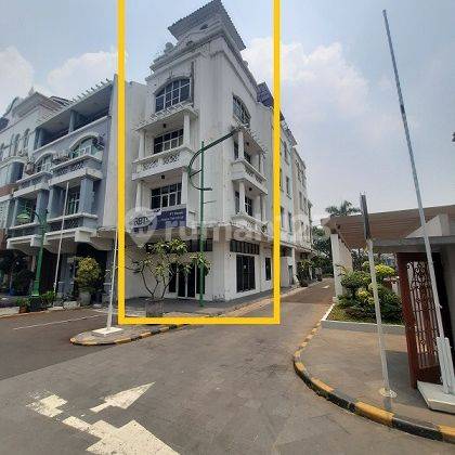 Disewakan  Ruko 4,5 Lantai , Luas 337m2 di Kompleks Ruko Permata Senayan  1