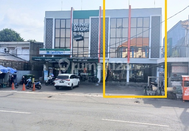 For Rent: Row of Shophouses on Jatiwaringin Raya, Pondok Gede