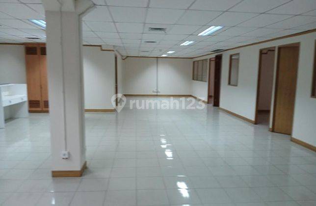  Disewakan Ruang Kantor,luas 1200m2 di Gedung Alun Graha, Tebet  2