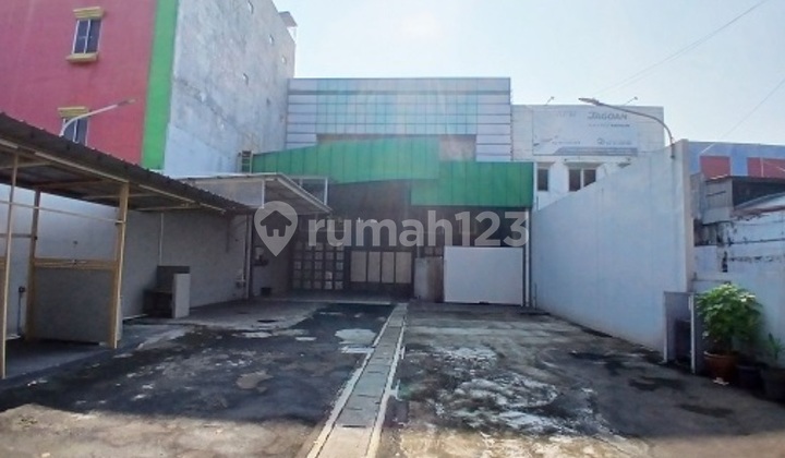 For Rent, 900m2 Area for Workshop, Car Wash in Pondok Bambu. For Rent, 900m2 Area for Workshop, Car Wash in Pondok Bambu.
