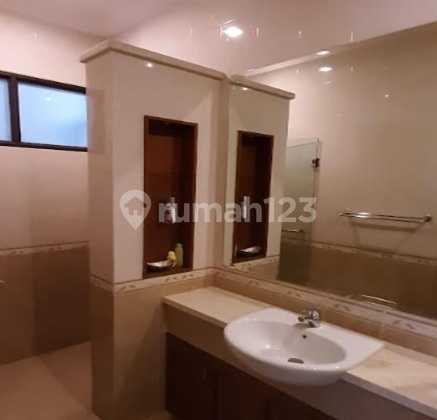 For Rent: 350m² House in Kemang Timur XII 2