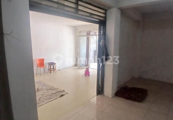 For Rent, Retail, 2-Story Restaurant, 176m2 Area on Pasar Minggu Raya For Rent, Retail, 2-Story Restaurant, 176m2 Area on Pasar Minggu Raya