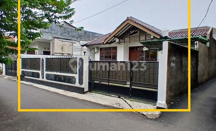 For Rent: House, Office Use Possible, 250m2 Area near Kemang