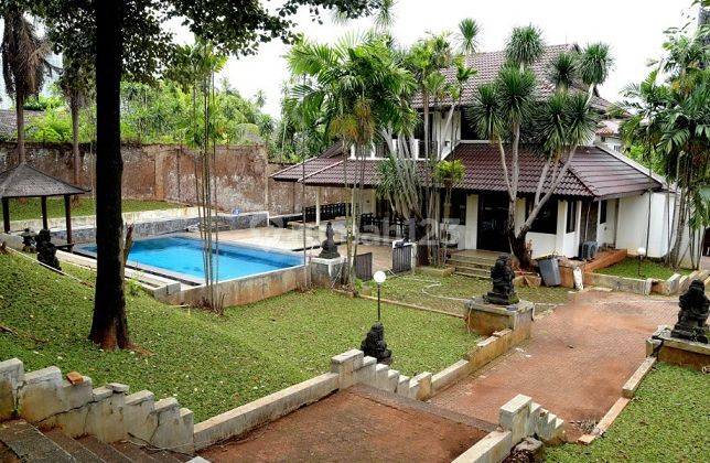 Disewakan Rumah , 2 lantai , Luas 400m2 di Antasari ,Jakarta Selatan  1