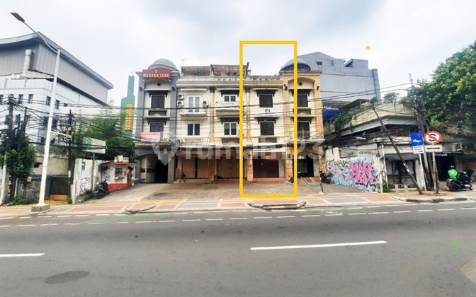 Disewakan Ruko 3 Lantai di Tebet Jakarta Selatan 