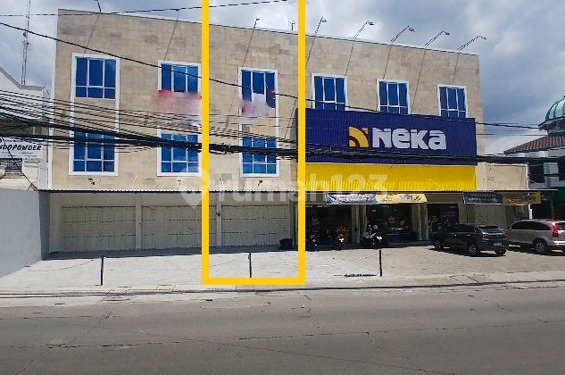 For Rent 3-Story Shop House on Jl. Jati Makmur Raya Pondok Gede