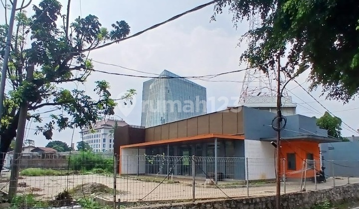 Disewakan Tempat Usaha, Luas tanah 1100m2 di TB Simatupang 