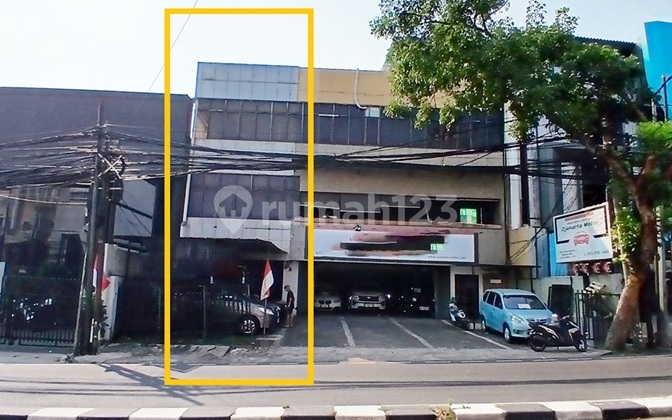 Disewakan Ruko, 3,5 Lantai, Luas 375M2 di Radio Dalam, Kebayoran Baru
