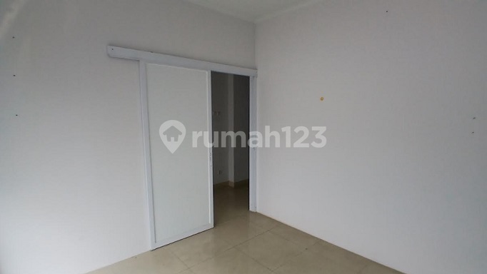 For Rent: Shop House per Floor, Available on 2nd Floor, 74m2 Area in Bulungan, Blok M 2