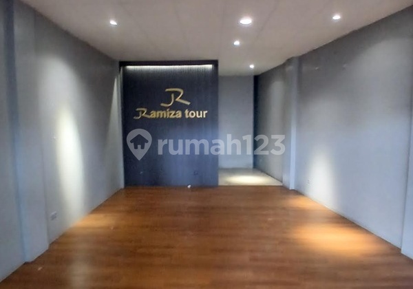 FOR RENT: 2-Story Shop House, Partitioned Area, Size 135 sqm in Pondok Kopi, Duren Sawit 2