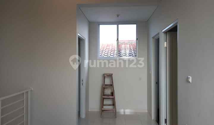 Rumah 2.5 lt, baru, hdp timur di Duta garden 11