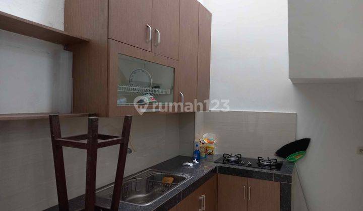 Rumah 2 Lantai SHM Bagus hdp Barat Laut di Kalideres Permai 7