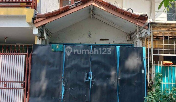 Rumah 2 lantai, cocok untuk usaha di Taman Palem 2