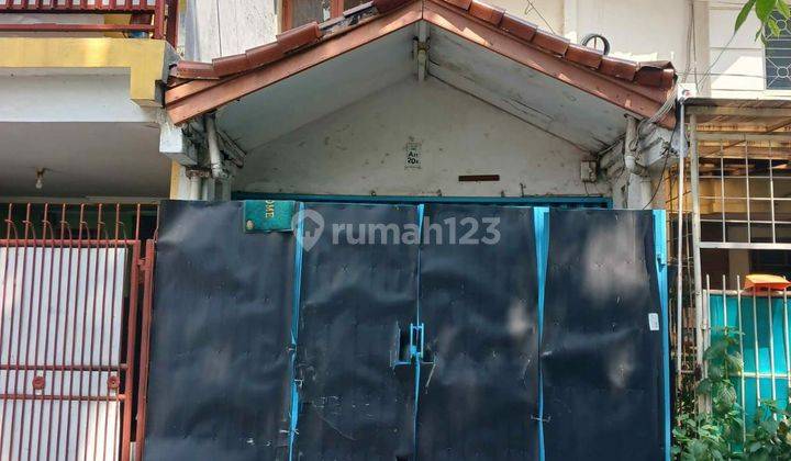 Rumah 2 lantai, cocok untuk usaha di Taman Palem 1