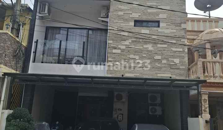 Dijual Rumah 3 Lt, Hdp Selatan Cengkareng Residence