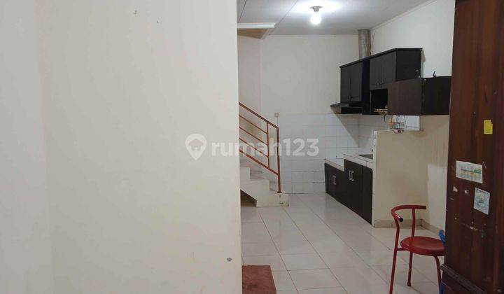 Rumah 2.25 Lt, Hdp Timur Di Taman Palem Lestari 2