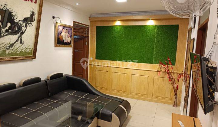 Rumah Semi Furnished SHM di Citra Garden , Jakarta Barat 2