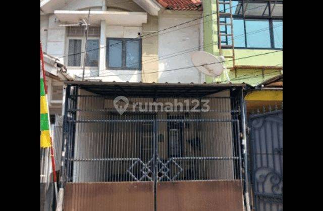 Rumah 2.25 Lt, Hadap Timut Di Taman Palem 1