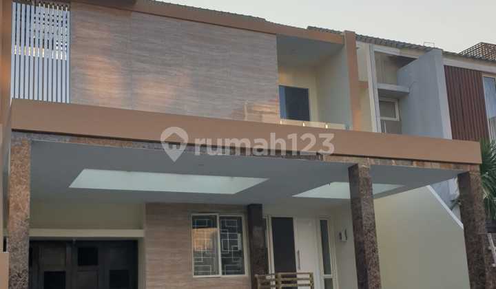 Dijual Rumah Bagus Hdp Timur Shm Daan Mogot Baru