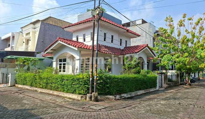 For Rent: House in Citra Garden 2, 225 m², 3+1 Bedrooms, 2+1 Bathrooms For Rent: House in Citra Garden 2, 225 m², 3+1 Bedrooms, 2+1 Bathrooms