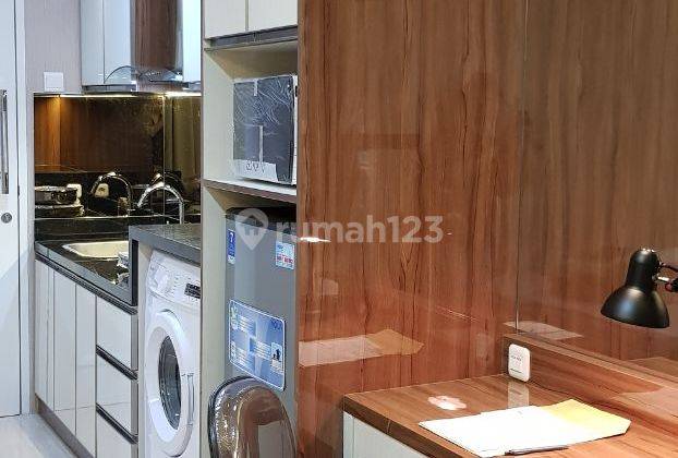 Apartment Full Furnished di Landmark Residence Dekat Binus 1