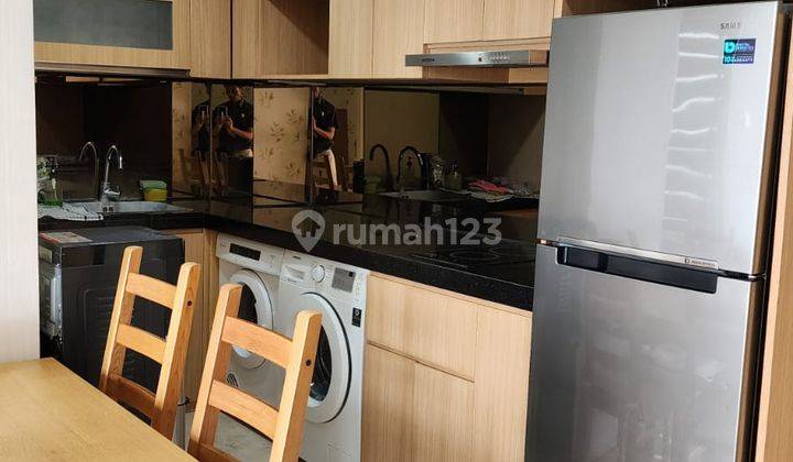 Disewa 2 BR di Landmark Apartemen, View Swimming Pool 6