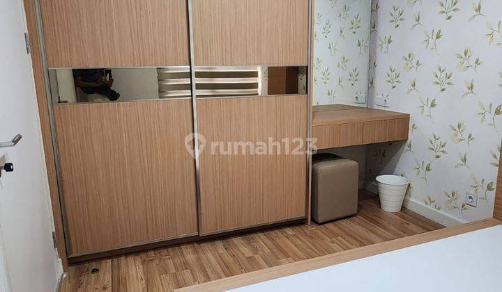 Disewa 2 BR di Landmark Apartemen, View Swimming Pool 11