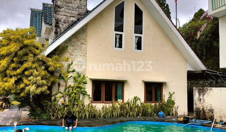 Cheap Sale Villa with Swimming Pool Spacious Garden