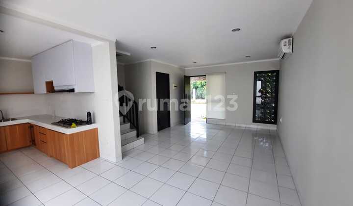 Rumah Bagus Murah Nyaman SHM Cluster Dayana, Summarecon Bandung Rumah Bagus Murah Nyaman SHM Cluster Dayana, Summarecon Bandung