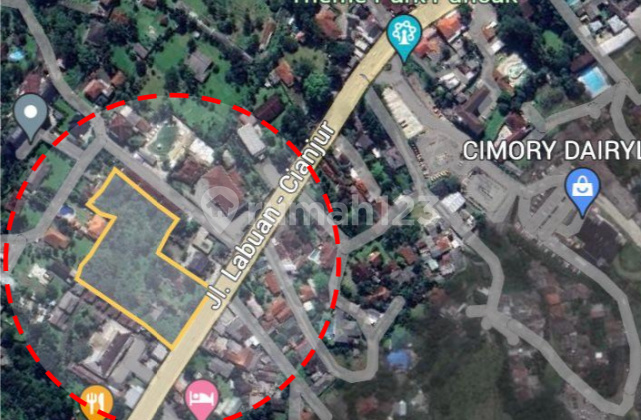 Lahan Depan Cimory Dairy Land Puncak, Arah Naik