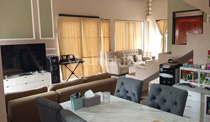 Rumah Bangunan baru Lux komplek Green City View Full Furnish