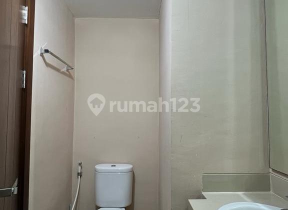 For Sale U Residence 2, Unfurnished, Very Cheap and Ready to Occupy Apartment Tower 2 Unfurnished 2