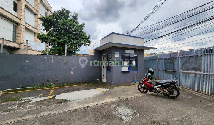 Ruko Tiga Lantai di Jalan Soekarno Hatta Bypass, Bandung 900 M 3