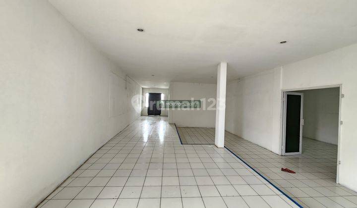 Ruko Tiga Lantai di Jalan Soekarno Hatta Bypass, Bandung 900 M 12