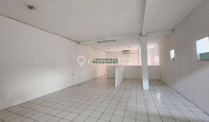 Ruko Tiga Lantai di Jalan Soekarno Hatta Bypass, Bandung 900 M 13